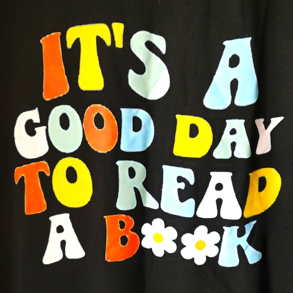 Bookish t-shirt - Picture 4 of 4
